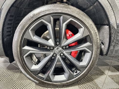 Used 2025 Audi Q5 2.0T Premium Plus image 12