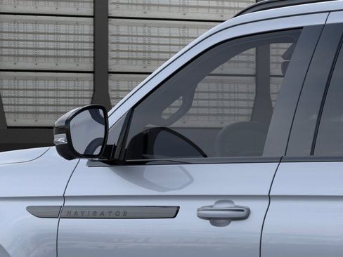 New 2026 Lincoln Navigator Reserve AWD/4WD image 20