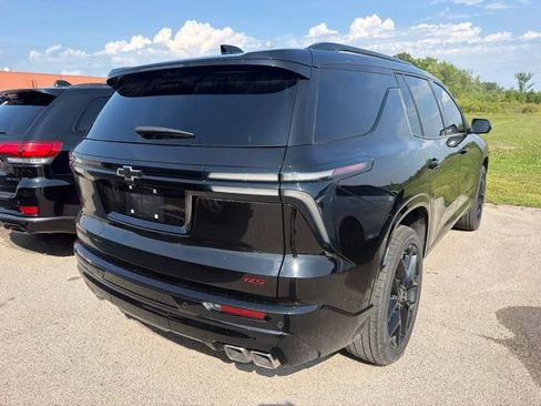 Used 2024 Chevrolet Traverse RS w/ LPO, Floor Liner Package AWD/4WD image 12