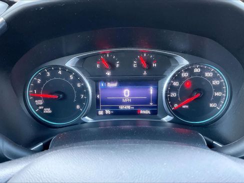 Used 2022 Chevrolet Equinox LS w/ LS Convenience Package FWD image 22