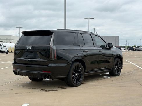 Certified 2025 Cadillac Escalade V w/ LPO, ONYX Package image 7