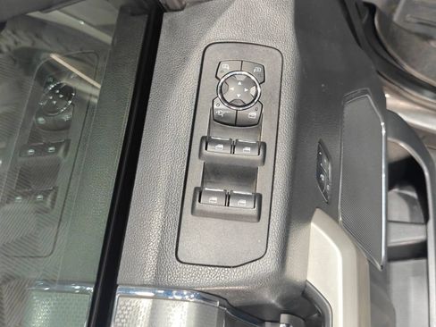 Used 2015 Ford F150 Lariat w/ Equipment Group 502A Luxury AWD/4WD image 63
