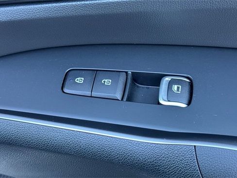 Used 2022 Kia Sorento S image 23