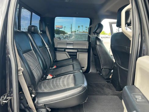 Used 2019 Ford F250 XLT w/ XLT Premium Package AWD/4WD image 13