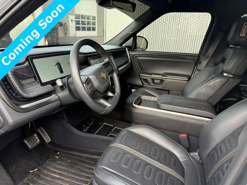 Used 2023 Rivian R1S Adventure image 8