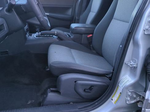 Used 2010 Jeep Grand Cherokee Laredo image 14