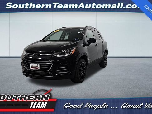 Used 2022 Chevrolet Trax LT w/ Driver Confidence Package AWD/4WD image 1
