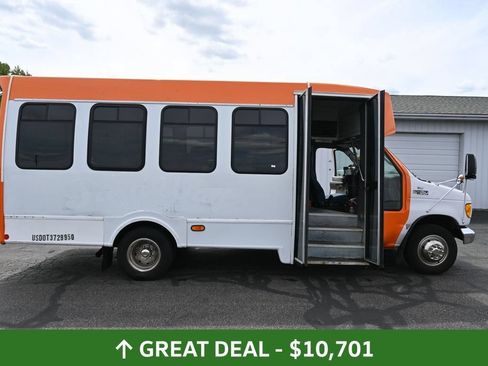 Used 2003 Ford E-450 and Econoline 450 RWD image 45