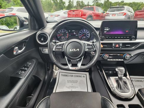 Used 2023 Kia Forte GT-Line w/ GT-Line Premium Package FWD image 10