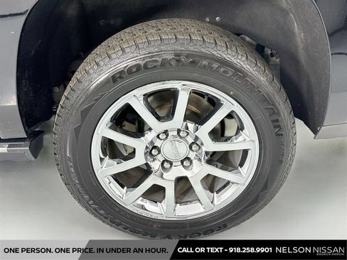 Used 2015 GMC Yukon XL Denali w/ Premium Package AWD/4WD image 35