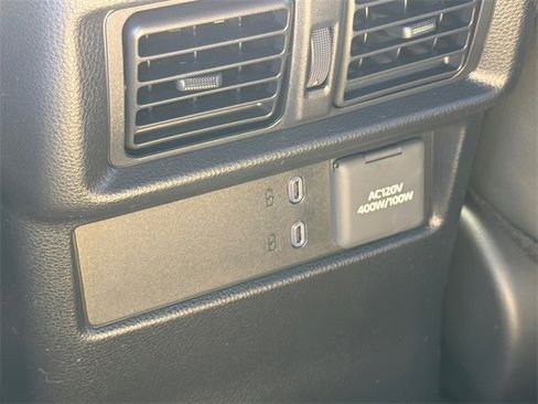 New 2025 Toyota 4Runner Limited image 18