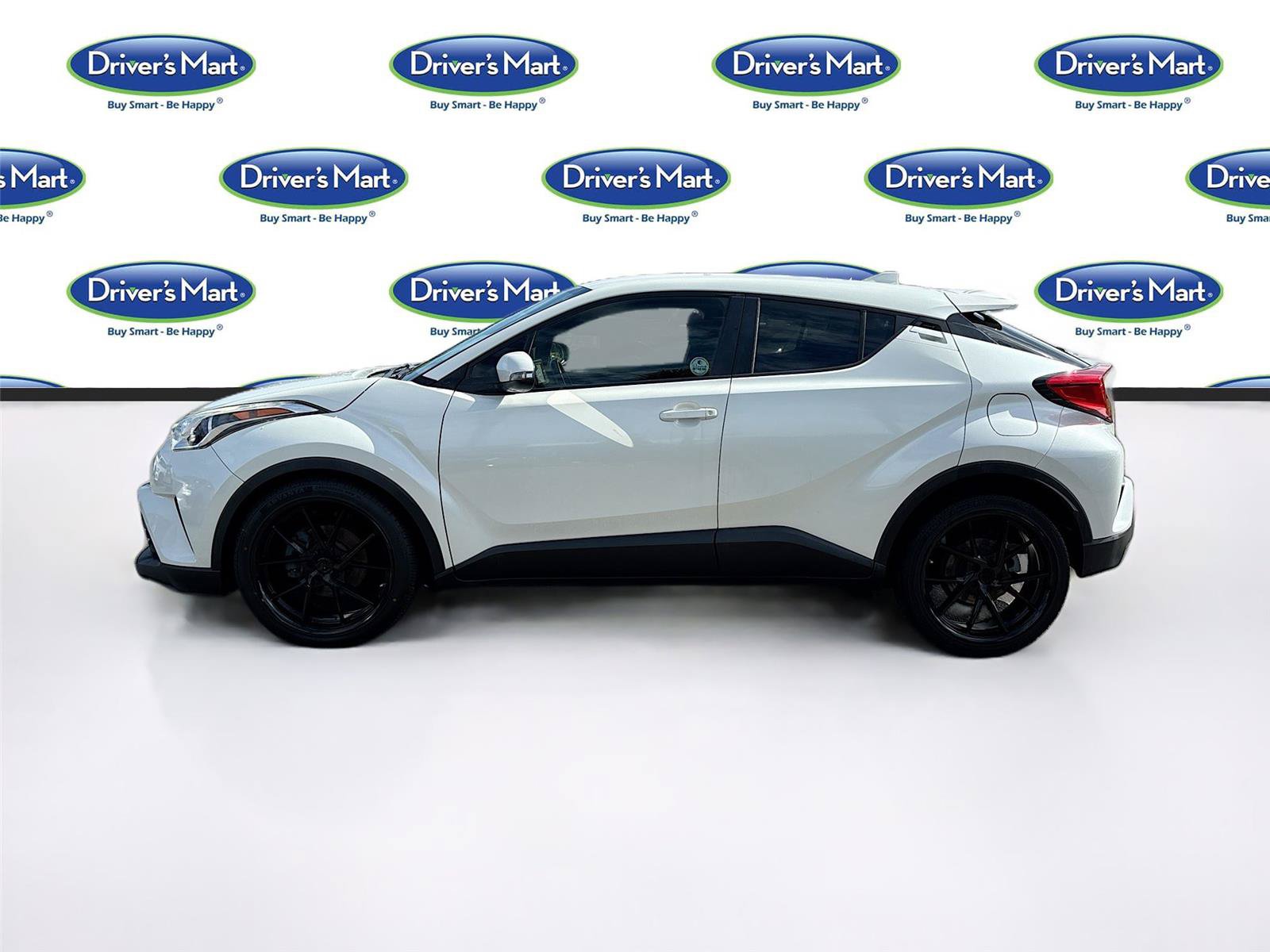 Used 2018 Toyota C-HR XLE FWD image 4