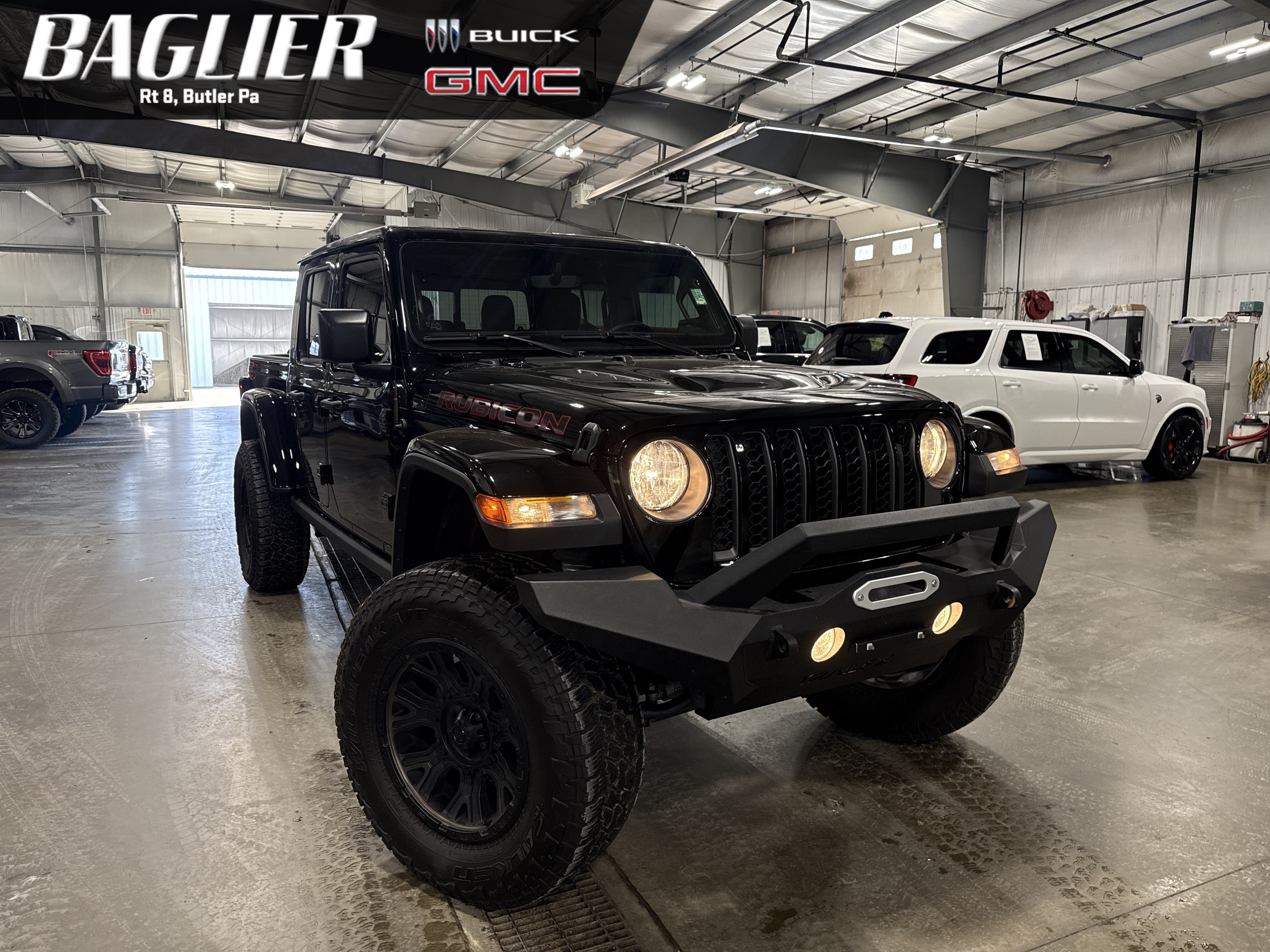 Used 2022 Jeep Gladiator Rubicon w/ Trailer Tow Package AWD/4WD image 1