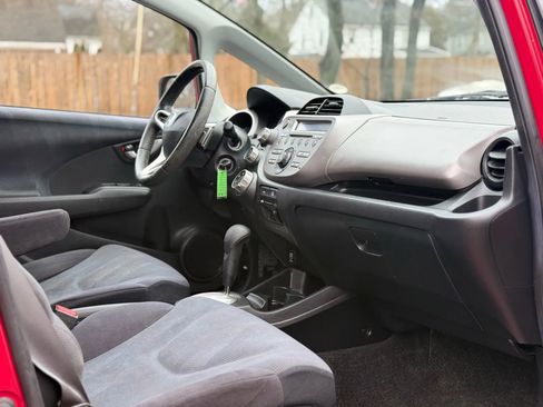 Used 2010 Honda Fit Sport image 17