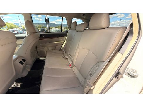 Used 2014 Subaru Outback 3.6R Limited AWD/4WD image 16