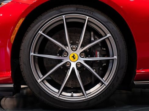 Certified 2022 Ferrari 812 GTS image 13