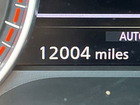 Used 2024 Nissan Pathfinder S image 36