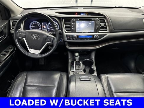 Used 2018 Toyota Highlander XLE image 25