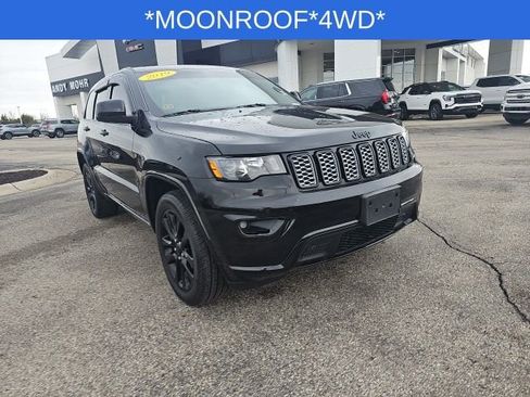 Used 2019 Jeep Grand Cherokee Altitude AWD/4WD image 3
