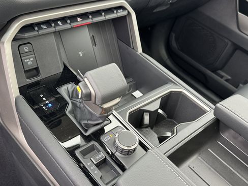 New 2026 Toyota Tundra Limited AWD/4WD image 19