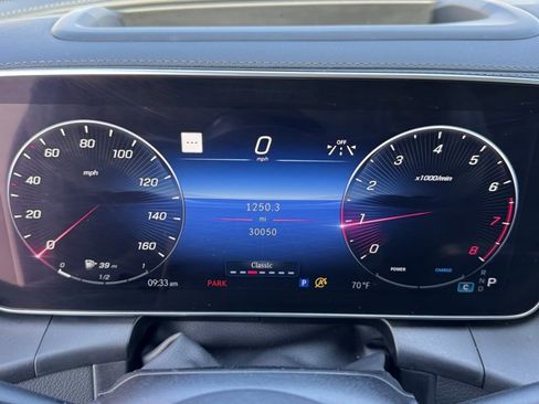 Used 2023 Mercedes-Benz GLC 300 4MATIC image 25