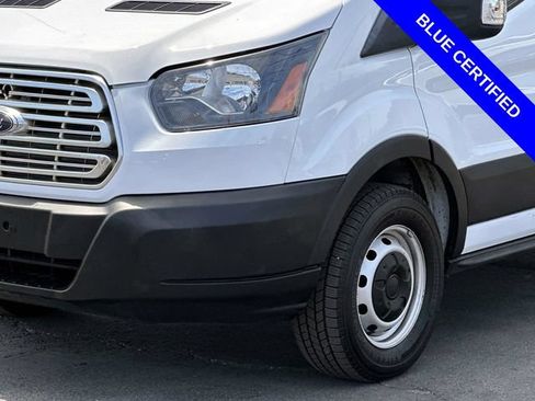 Certified 2019 Ford Transit 250 130 Low Roof RWD image 5