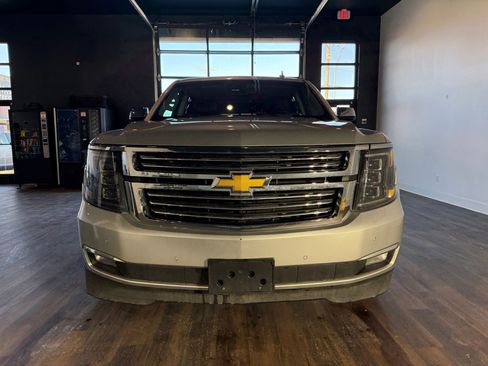 Used 2018 Chevrolet Suburban Premier AWD/4WD image 39
