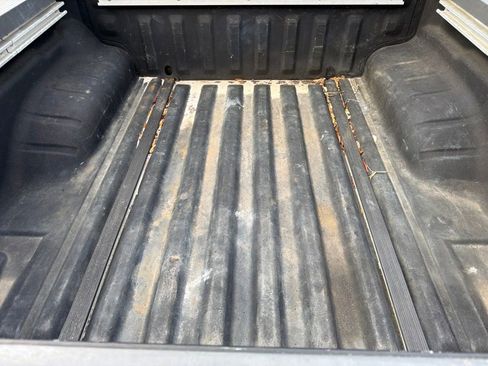Used 2020 Nissan Frontier SV RWD image 11