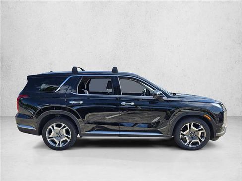 Used 2025 Hyundai Palisade SEL FWD image 4
