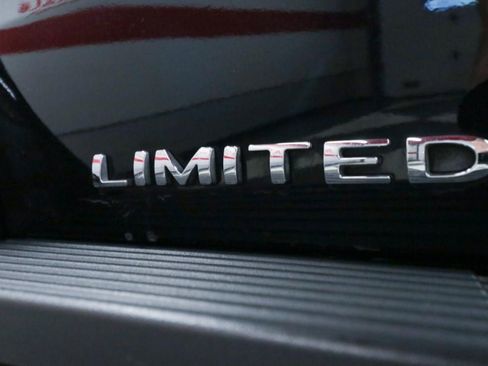 Used 2021 Ford Expedition Limited AWD/4WD image 35