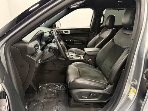 Used 2022 Ford Explorer ST AWD/4WD image 10