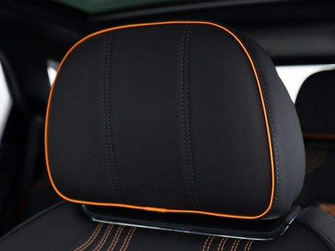 Certified 2025 Bentley Bentayga S Black Edition image 17