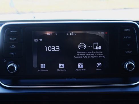 Used 2020 Kia Telluride S w/ S 8 Passenger Seating Package image 18