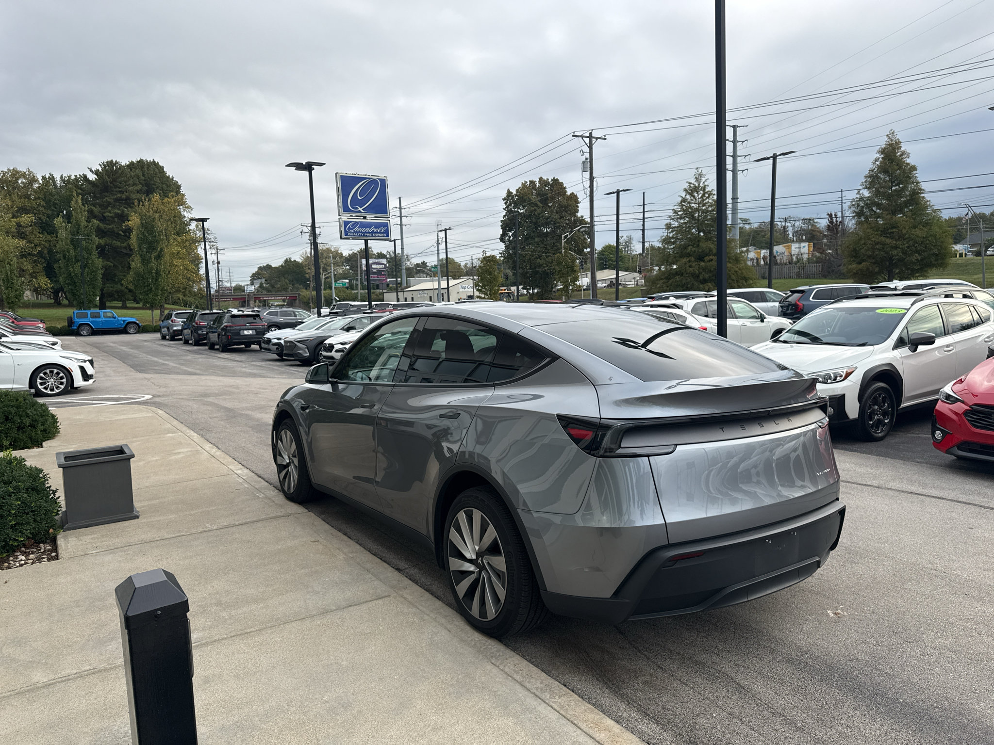 Used 2026 Tesla Model Y Long Range AWD/4WD image 5