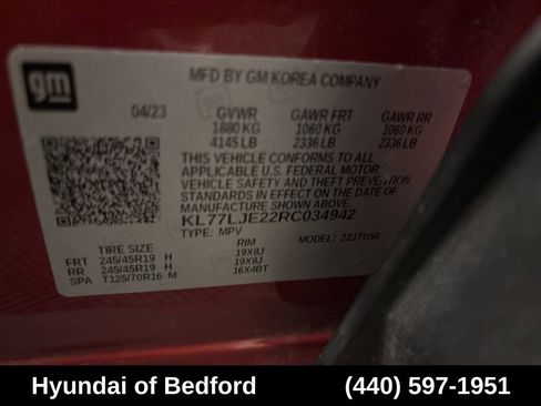 Used 2024 Chevrolet Trax RS w/ Sunroof Package FWD image 11