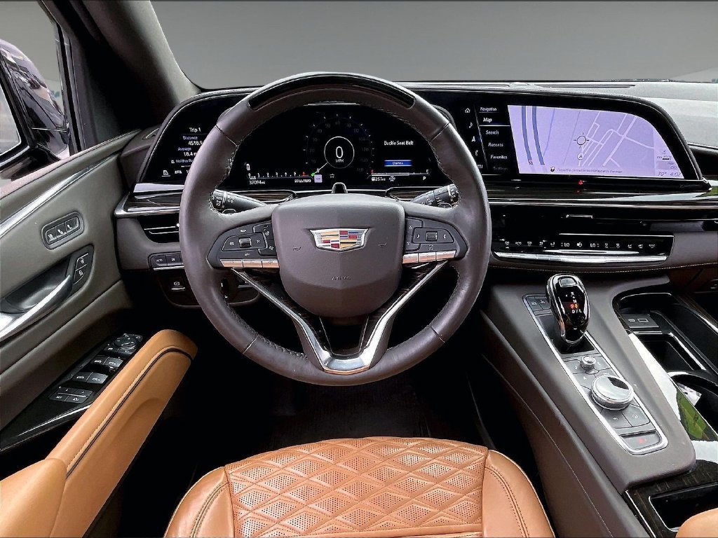 Used 2024 Cadillac Escalade Sport w/ LPO, ONYX Package AWD/4WD image 17