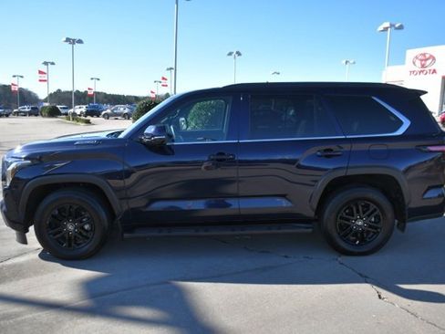 Used 2025 Toyota Sequoia SR5 image 2