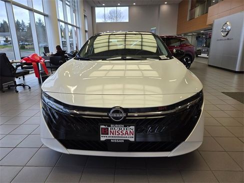 New 2026 Nissan Sentra SR image 2