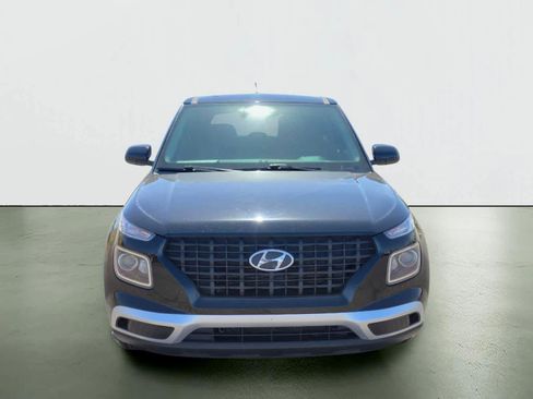 Used 2023 Hyundai Venue SE FWD image 8