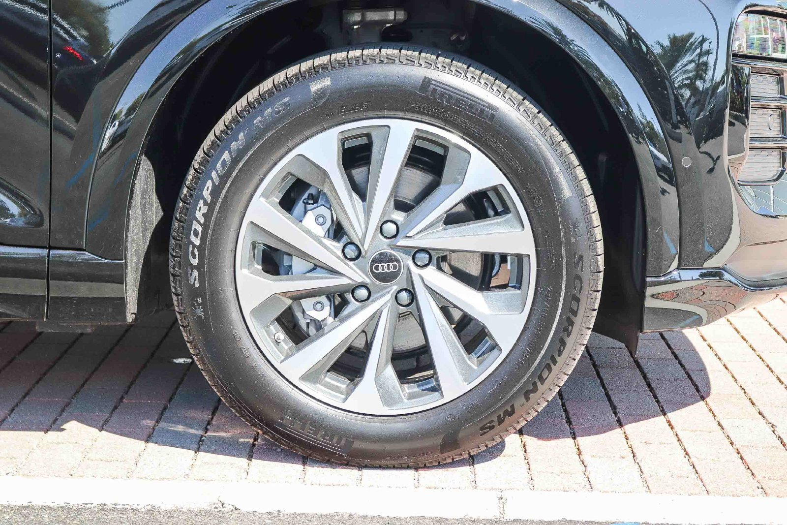 Used 2027 Audi Q6 e-tron Premium AWD/4WD image 9