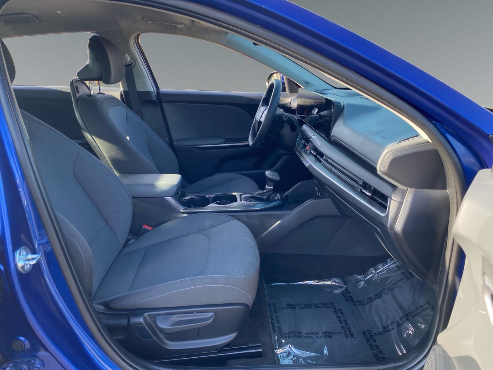 Used 2025 Kia K4 FWD image 15