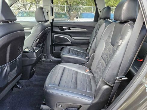 Used 2023 Kia Telluride SX Prestige image 19