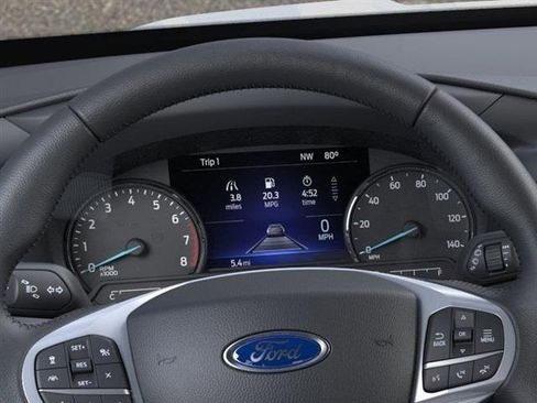 New 2024 Ford Explorer XLT w/ Equipment Group 202A image 13