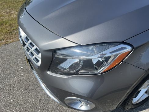 Used 2020 Mercedes-Benz GLA 250 4MATIC image 9