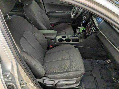 Used 2018 Kia Optima LX image 22