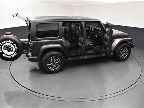 Used 2024 Jeep Wrangler Sahara w/ Technology Group image 30