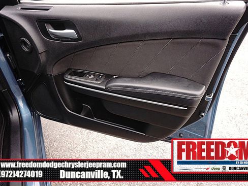 Used 2022 Dodge Charger SXT image 39