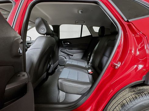 New 2026 Chevrolet Trax LT image 12