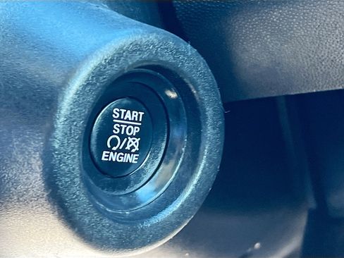 Used 2022 RAM ProMaster 2500 image 24