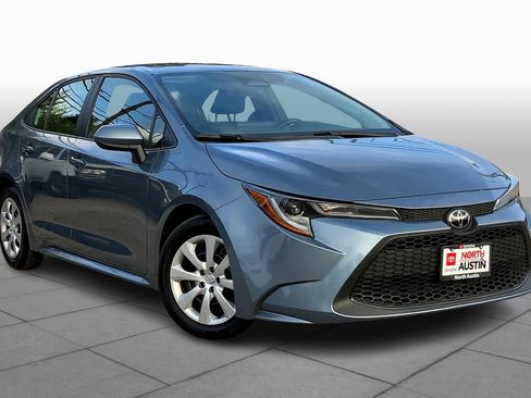 Used 2023 Toyota Corolla LE FWD image 3